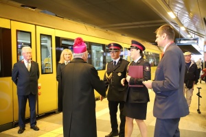arcybiskup z kolejarzami